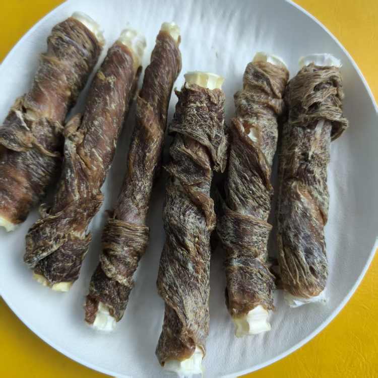 鸭肉绕鲨鱼骨